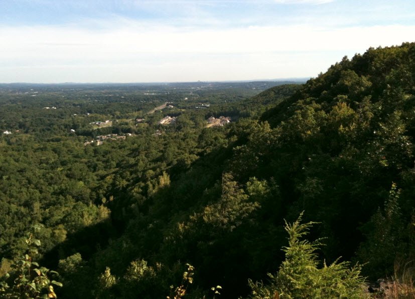 Lamentation Mountain State Park, Connecticut, USA